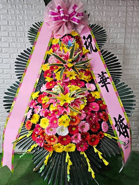 더클래스청담 군대 동기회 전우들이 신랑에게 전하는 든든한 화환